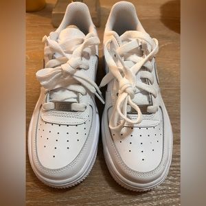 Nike Air Force 1 size 4Y